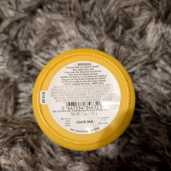 Bath & Body Works Sunshine & Daffodils Single Wick 7 oz Candle NEW DISCONTINUED - Picture 2 of 3